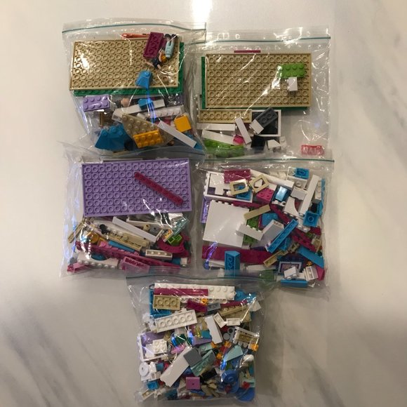 LEGO Friends Stephanie's House - Picture 8 of 8